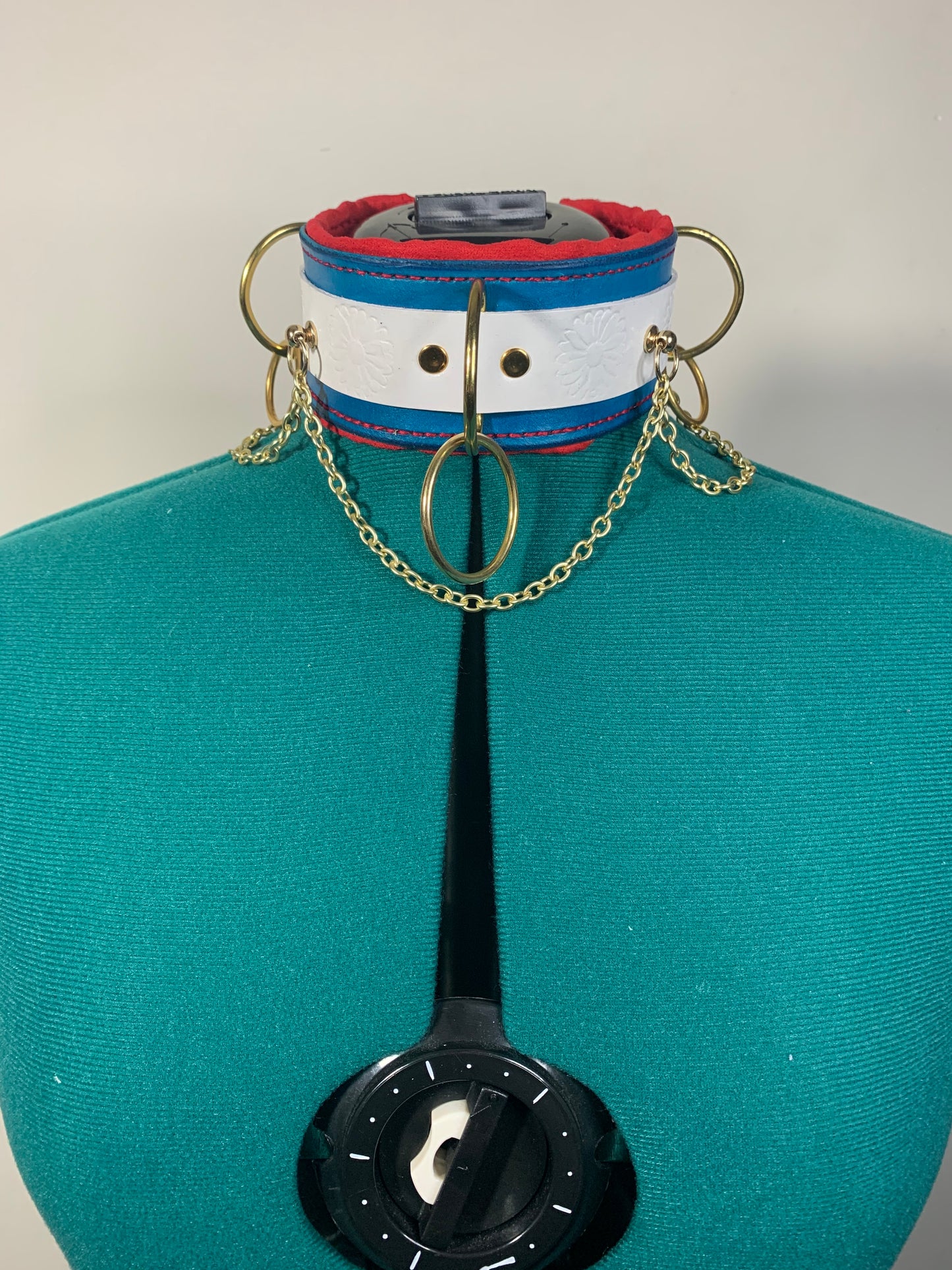 "Relentless" Leather Collar