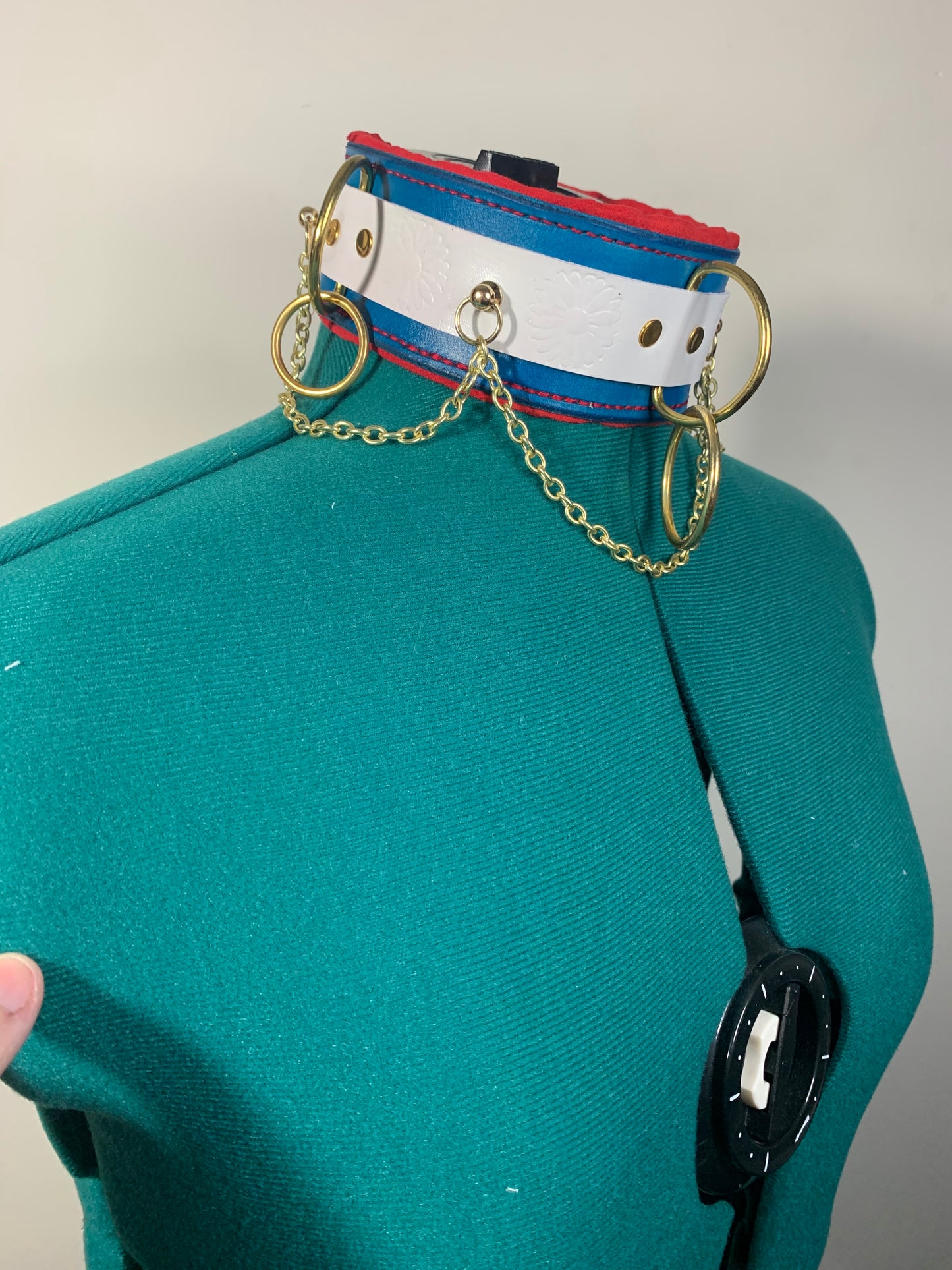"Relentless" Leather Collar