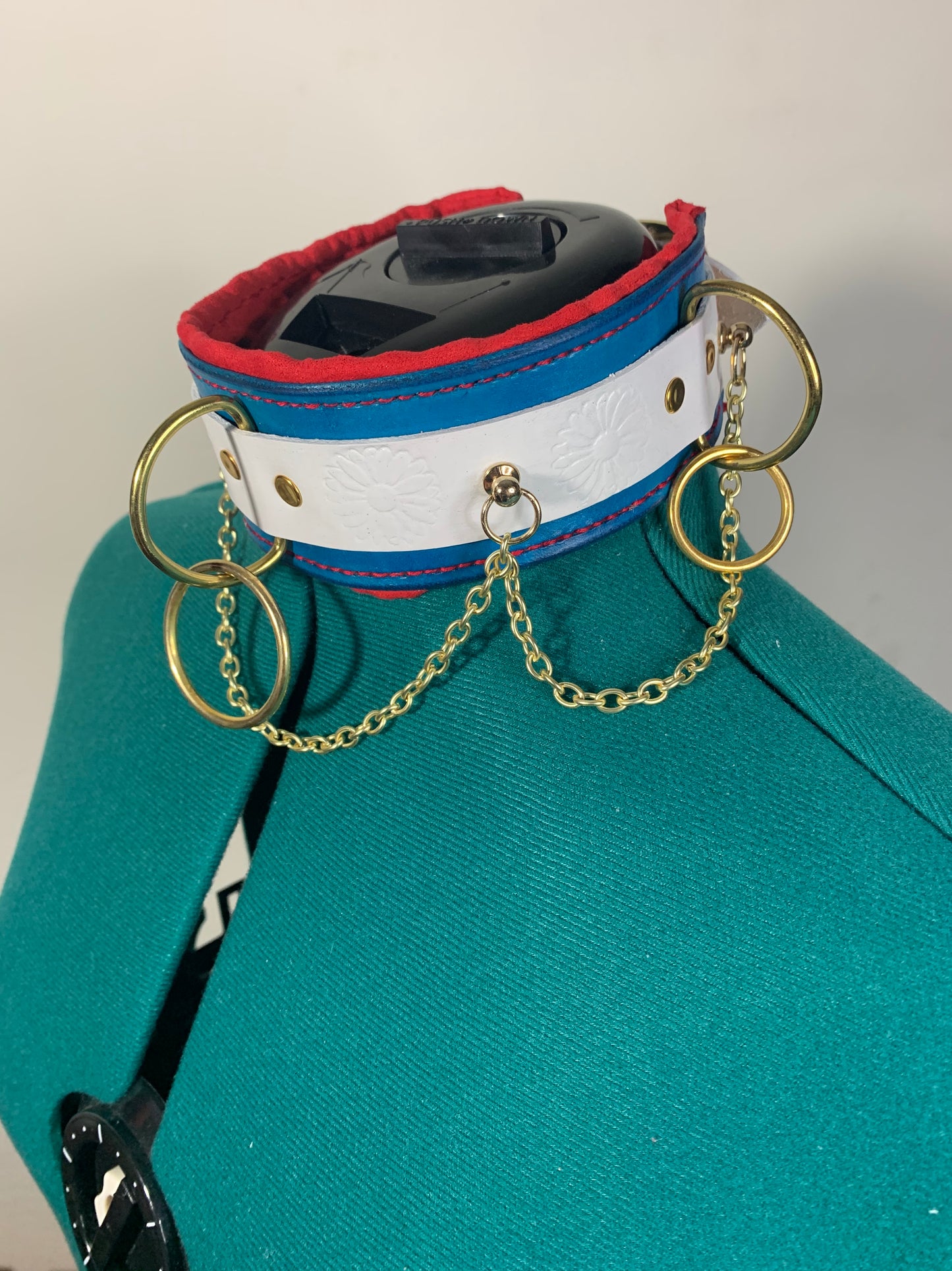 "Relentless" Leather Collar