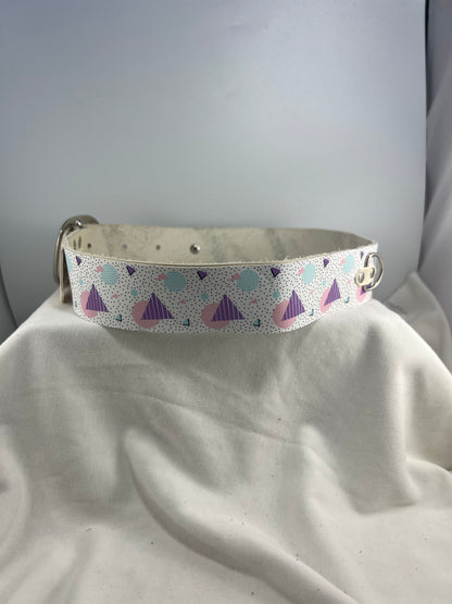 Thick Retro Geometric Patterned White Base Leather Collar